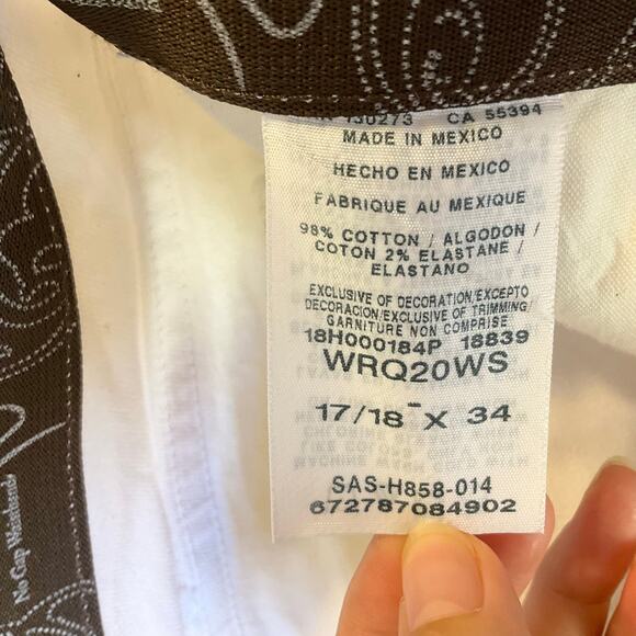 Q-Baby Women Slim Jeans size 17/18 x 34 White Mid Rise Stretch No Gap Waistband - Picture 9 of 12